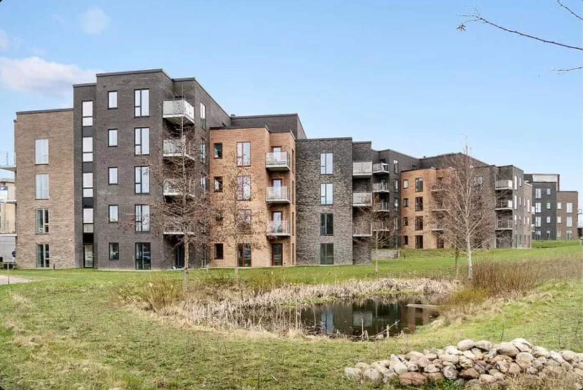 Facade og omgivelser